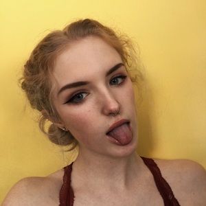 Meet your Posher, Eva